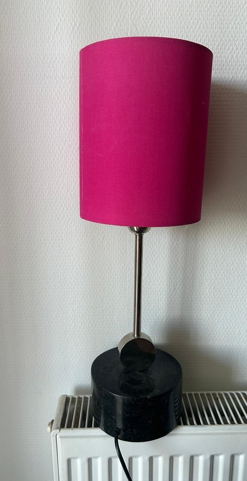 Moderne tafellamp met roze kap en marmeren voet, Ophalen, Met schakelaar, Gebruikt, E27 (groot)