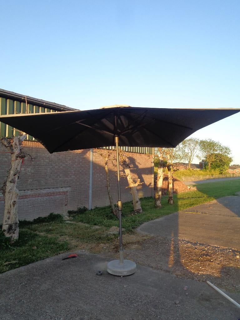 parasols, Tuin en Terras, Parasols, Gebruikt, Overige typen, 2 tot 3 meter, Kantelbaar, Ophalen