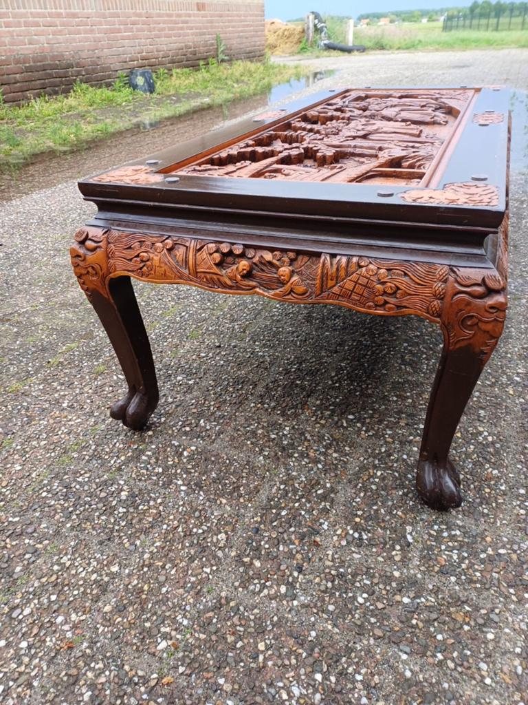 Antieke Chinese salontafel met gedetailleerd houtsnijwerk, Antiek en Kunst, Ophalen