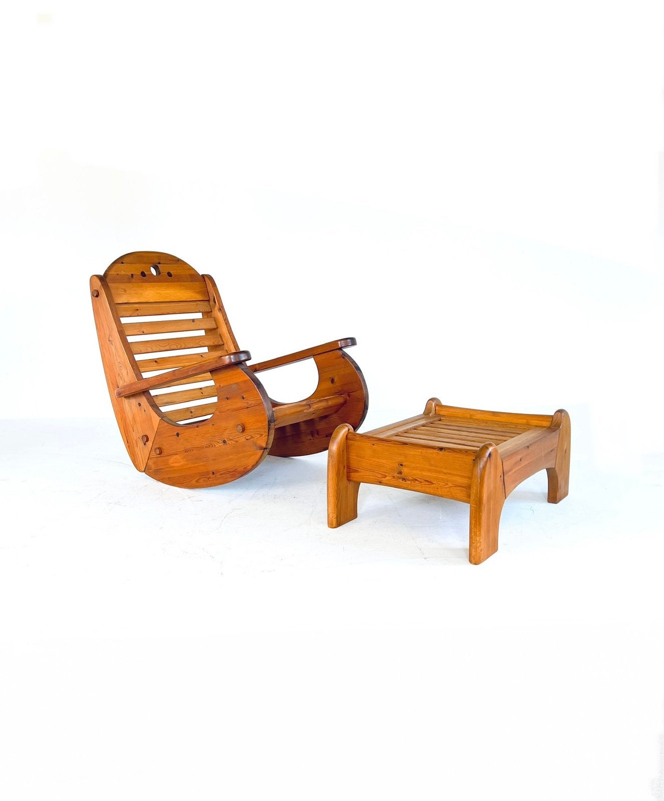 Brutalistische schommelstoel + Ottoman, Wasa Möbel ‘700, 75 tot 100 cm, Zo goed als nieuw, Wasa Möbel, Stof
