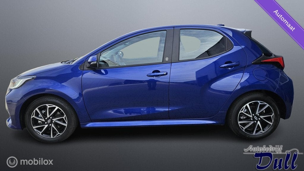 Toyota Yaris 1.5 Hybrid Active 9133KM Nieuwstaat BWJ 12-2022, Stof, Gebruikt, 116 pk, 1490 cc