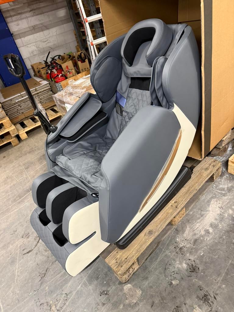 Nieuwe massagestoel kleine zwarte veeg op voetdeel, Ophalen of Verzenden, Nieuw, Massagestoel of Kussen