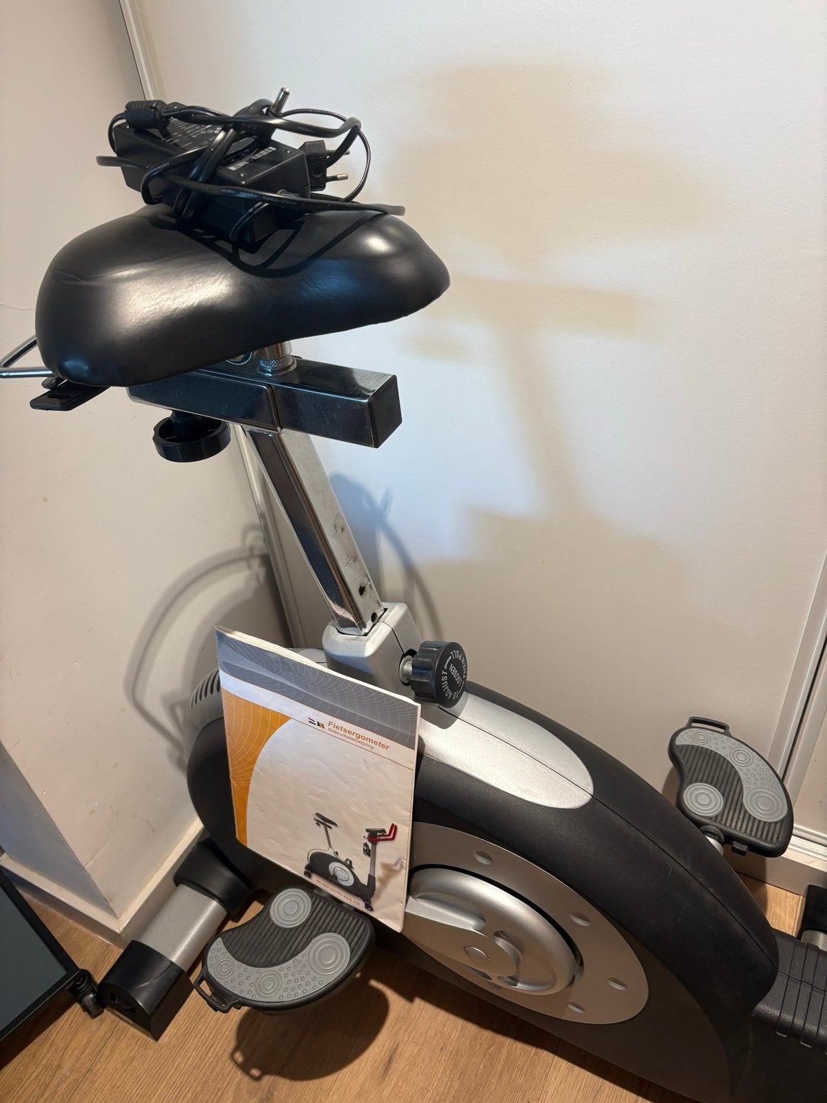 Hometrainer Run Tec met computer en oplader, Ophalen of Verzenden, Gebruikt, Hometrainer