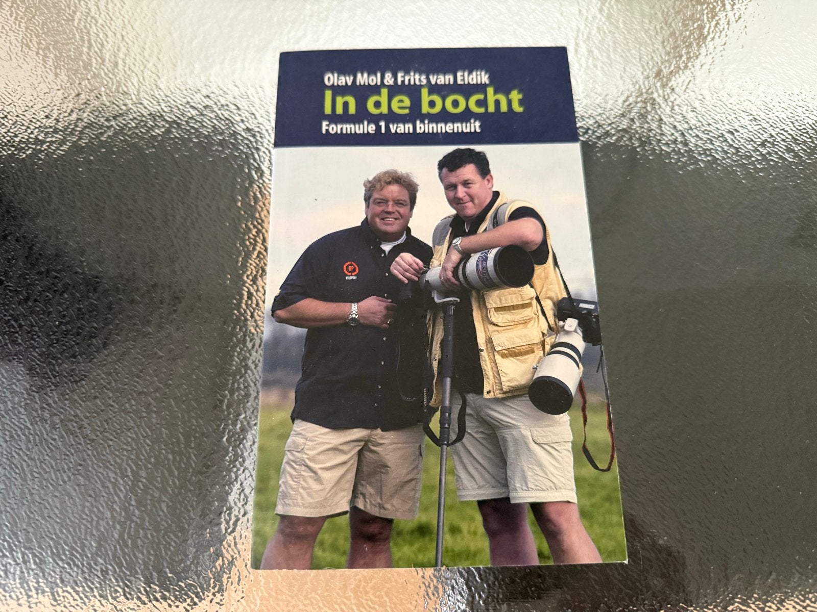 In de bocht - Formule 1 van binnenuit (Olav Mol & Frits van, Ophalen of Verzenden, Gelezen, Algemeen
