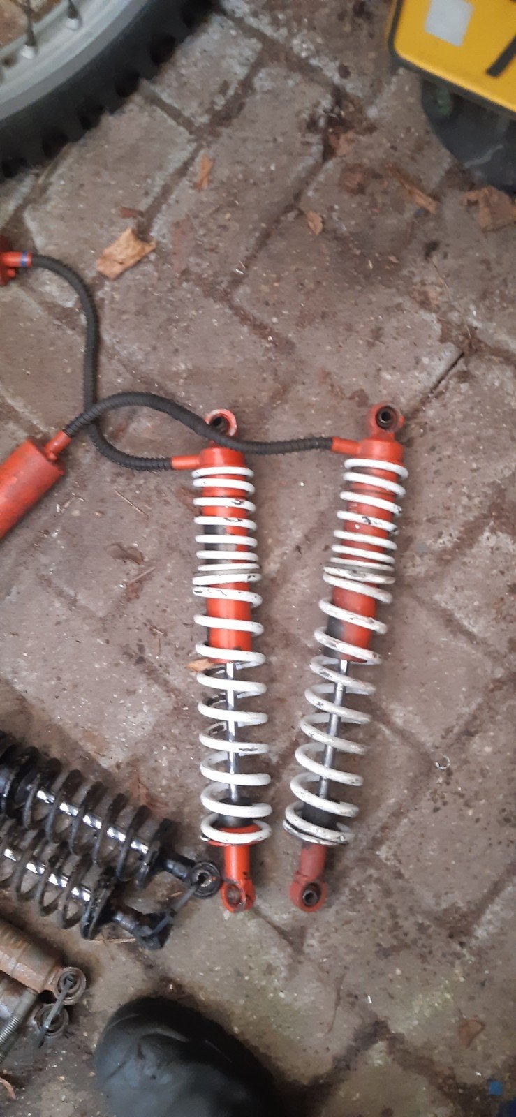diverse sets twinshock schokbrekers. XT XL RM, Ophalen of Verzenden, Gebruikt