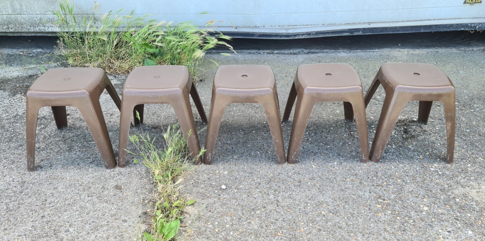 5x bruine Flair stapelbare krukken '70, Ophalen, Gebruikt, Hout