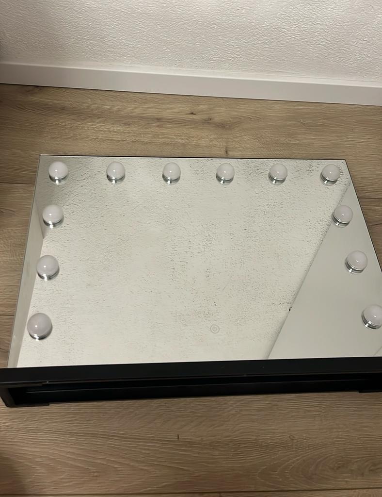 Zwarte Hollywood spiegel, Huis en Inrichting, Woonaccessoires | Spiegels, Ophalen, Zo goed als nieuw, Minder dan 100 cm, Rechthoekig