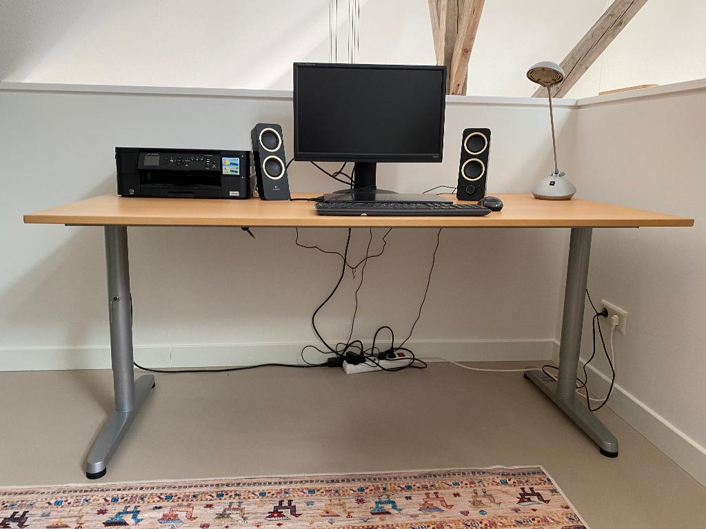 Computertafel, gratis!, Huis en Inrichting, Bureaus, Ophalen, 160 cm, Gebruikt, In hoogte verstelbaar