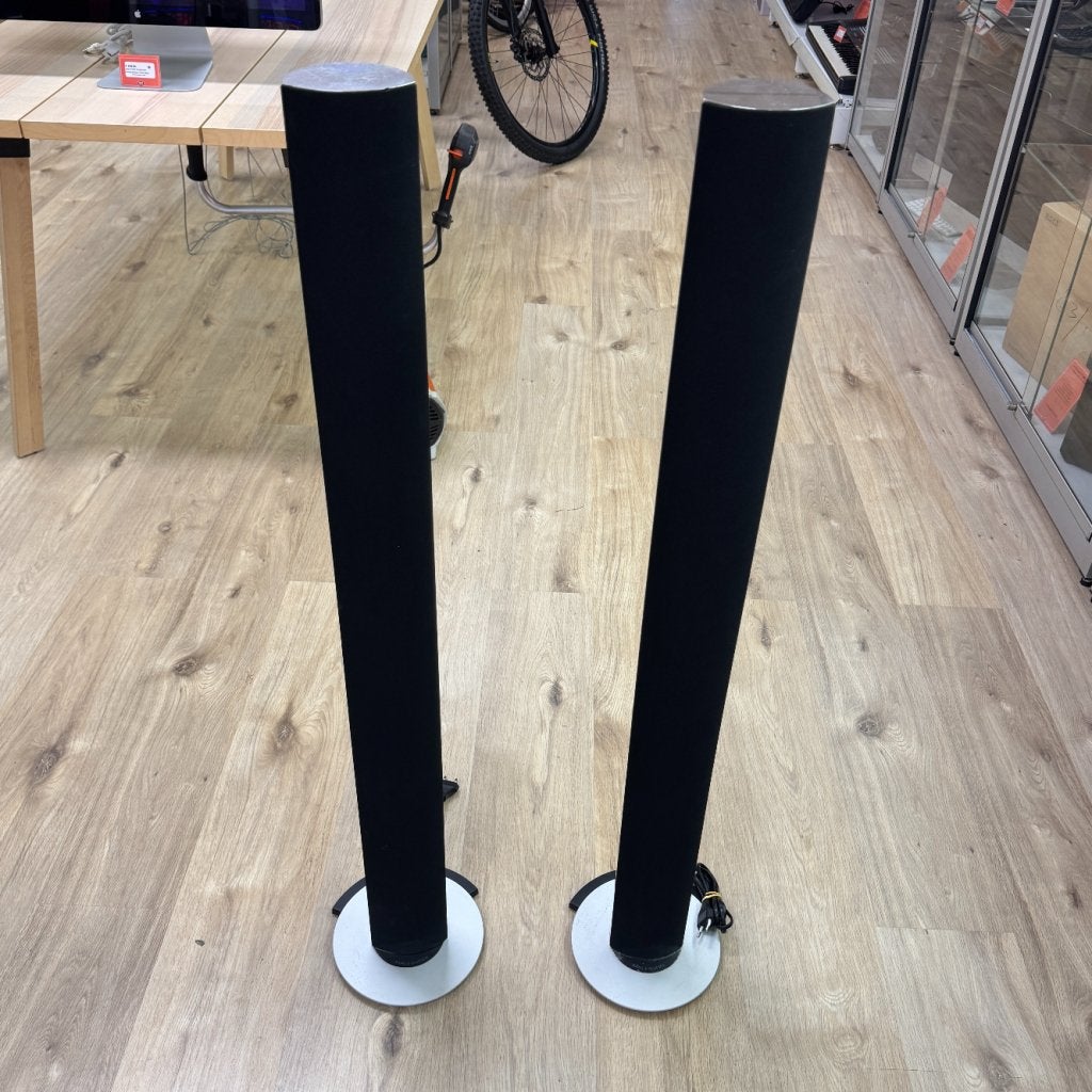 Bang & Olufsen Beolab 6000 Zuilluidsprekers | Gebruikt, Bang en Olufson, Gebruikt, Support@bangenolufson.com, Bang &amp; Olufsen Group
Peter Bangs Vej 15
7600 Struer
Denmark