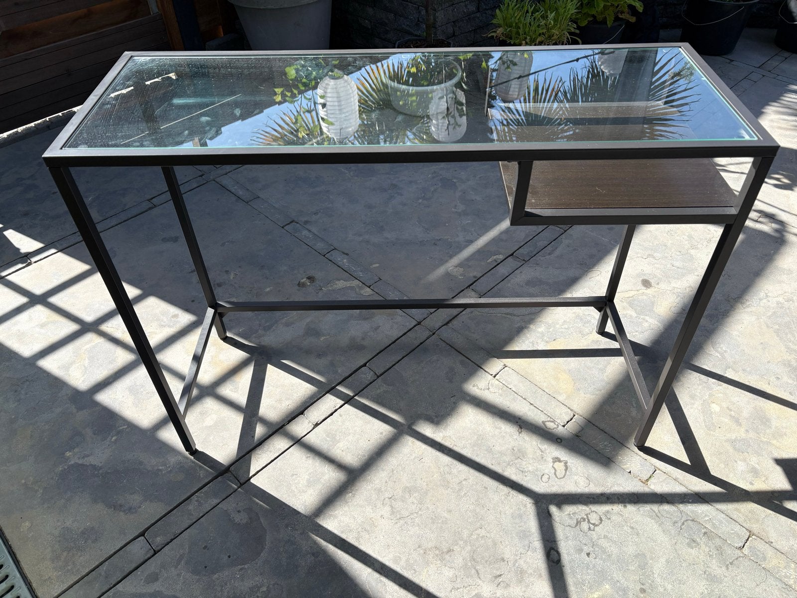 IKEA Vittsjö laptoptafel/bureau - zwartbruin/glas, Ophalen, Gebruikt, IKEA, Modern