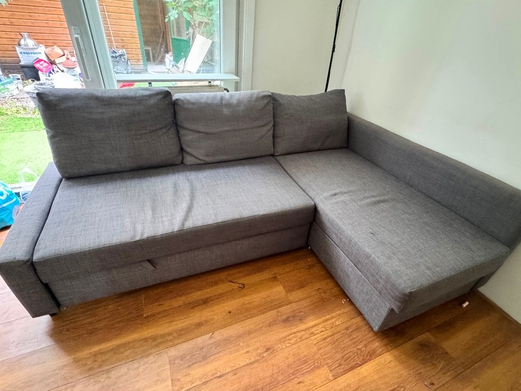 Slaapbank / Hoekbank met opbergruimte – Grijs – Goede staat, Huis en Inrichting, Ophalen, 100 tot 125 cm, 150 tot 200 cm, Zo goed als nieuw