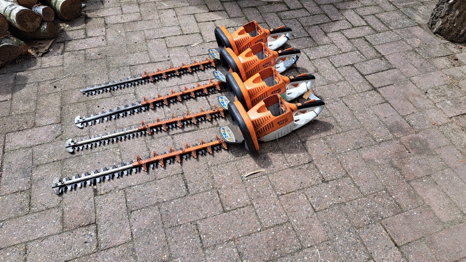 Stihl HSA 86 heggenschaar 4 stuks zo uit het werk, Tuin en Terras, Heggenscharen, Ophalen, Stihl, Gebruikt, Accu