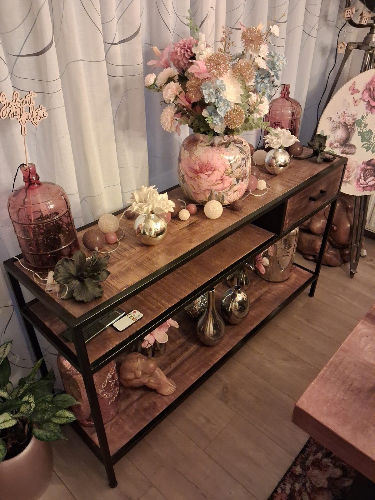 Industriële salontafel/sidetable van mangohout en metaal, Zo goed als nieuw, 75 cm of meer, Industrieel, Rechthoekig