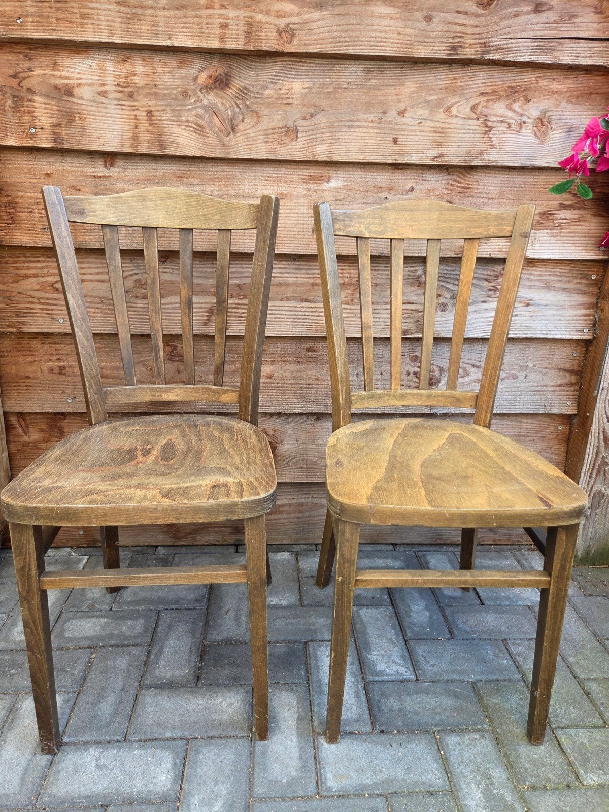 twee vintage levee stoelen thonet stijl, Ophalen