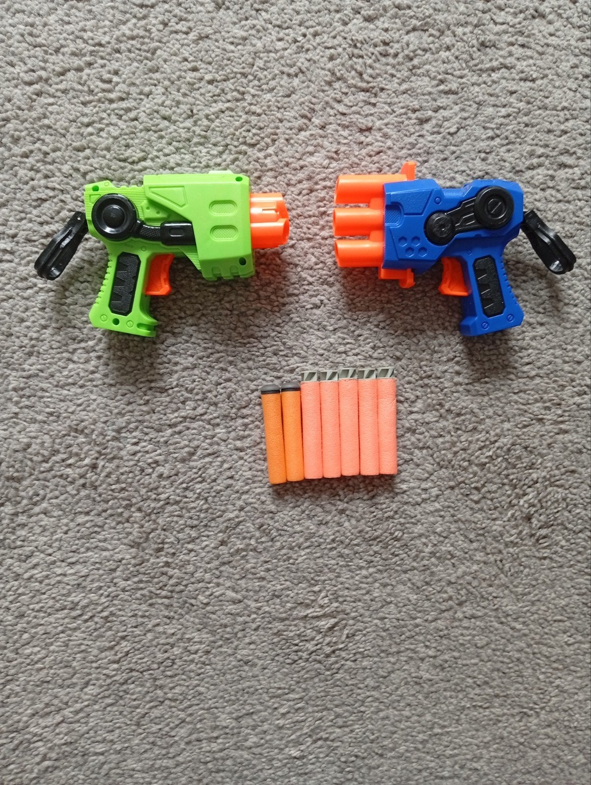 Nerf 2 stuks met zeven pijltjes, Ophalen of Verzenden, Gebruikt, Jongen of Meisje