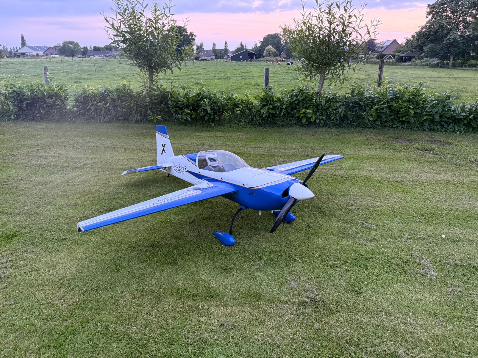 Extreme Flight Extra 300 91’’ V2, Hobby en Vrije tijd, Modelbouw | Radiografisch | Vliegtuigen, Ophalen of Verzenden