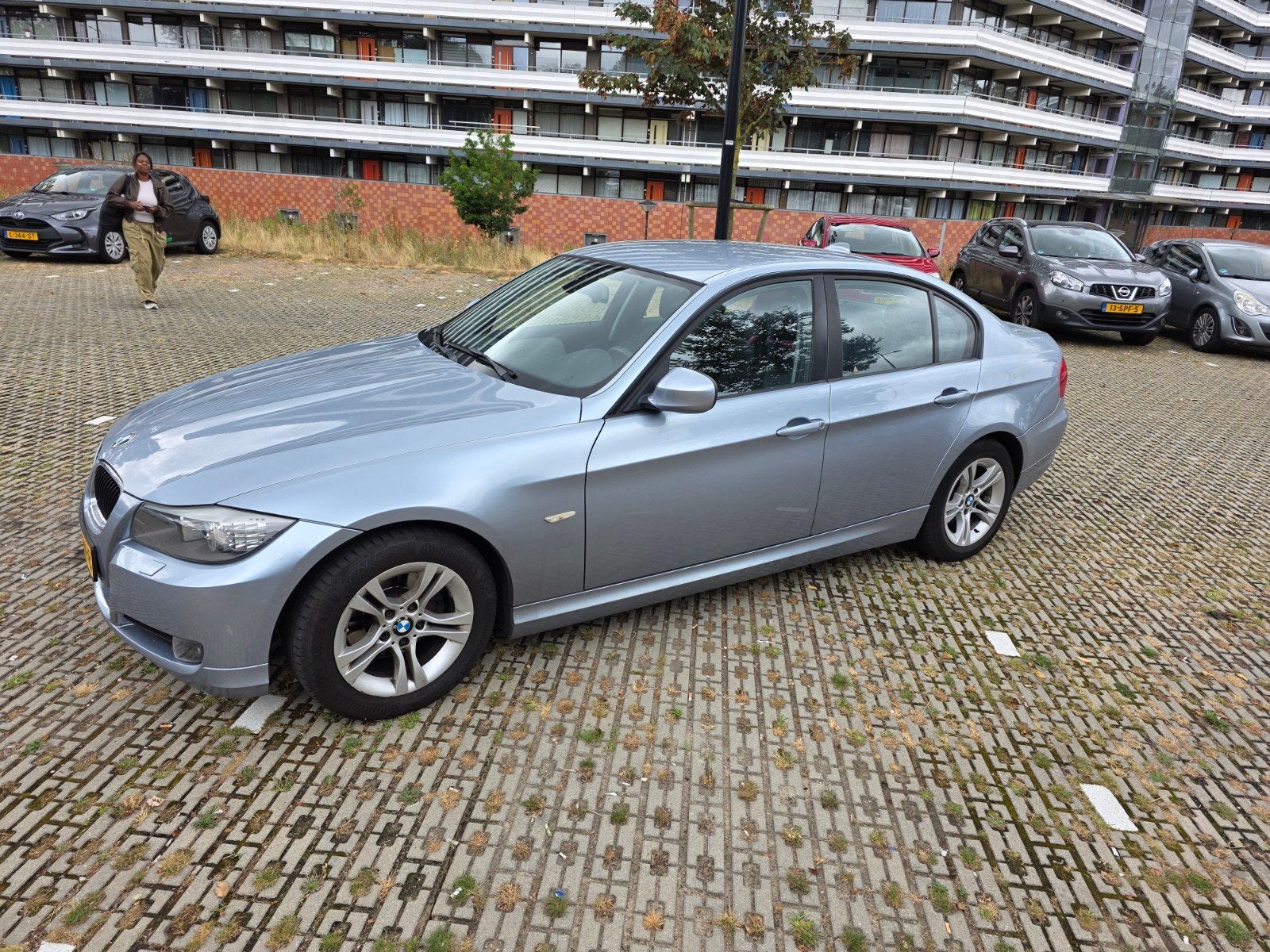 BMW 3-Serie 2.0 I 318 AUT 2010 Blauw, Auto's, Automaat, Euro 5, 1995 cc, Blauw