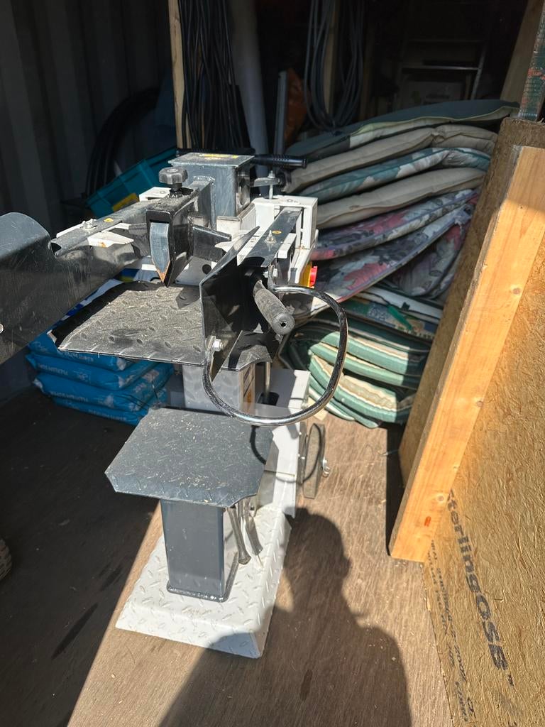 Houtklover lumag hos 12a in nieuwstaat 12 ton, Ophalen of Verzenden, Zo goed als nieuw