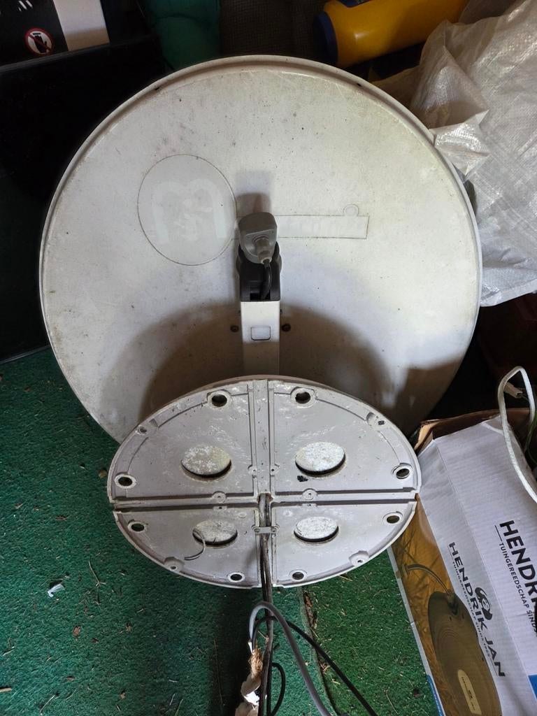 SR Mecatronic schotelantenne, Ophalen of Verzenden, Gebruikt, (Schotel)antenne, Overige merken
