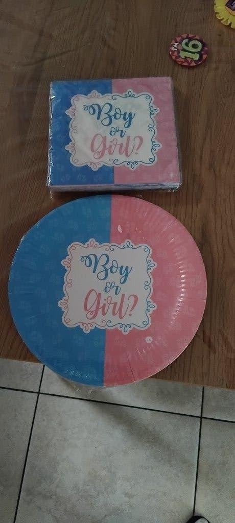 gender reveal servetten en bordjes, Hobby en Vrije tijd, Ophalen of Verzenden, Nieuw, Feestartikel, Geboorte of Huwelijk