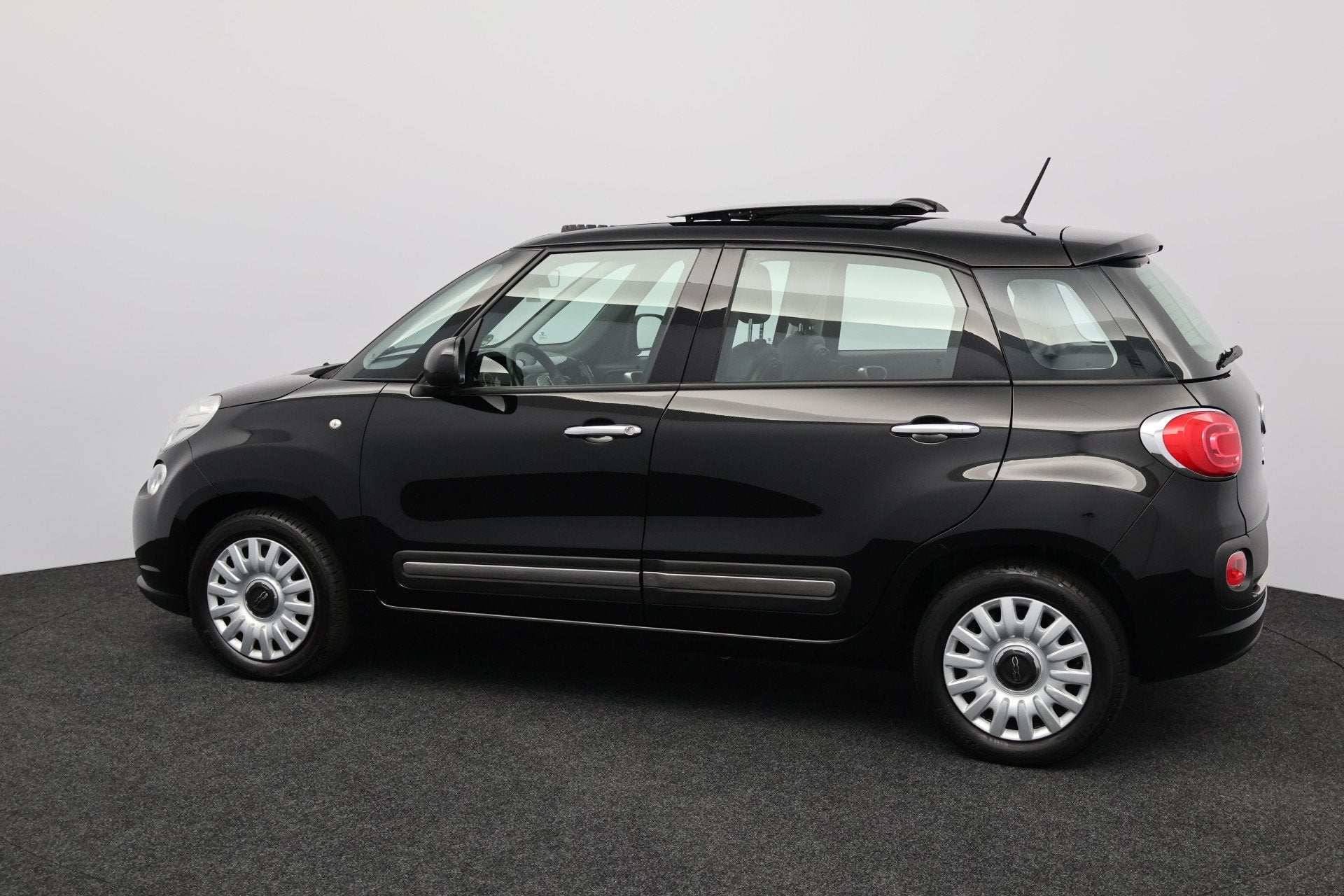 Fiat 500L 0.9 TwinAir Pop/ Open Panorama-Dak/ DAB+/ Stoelver, Auto's, Stof, Gebruikt, Zwart, Origineel Nederlands