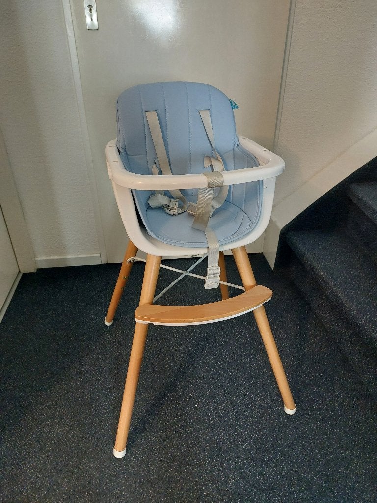 Scandy kinderstoel met eetblad en gordel, Ophalen, Zo goed als nieuw, Overige typen, Afneembaar eetblad