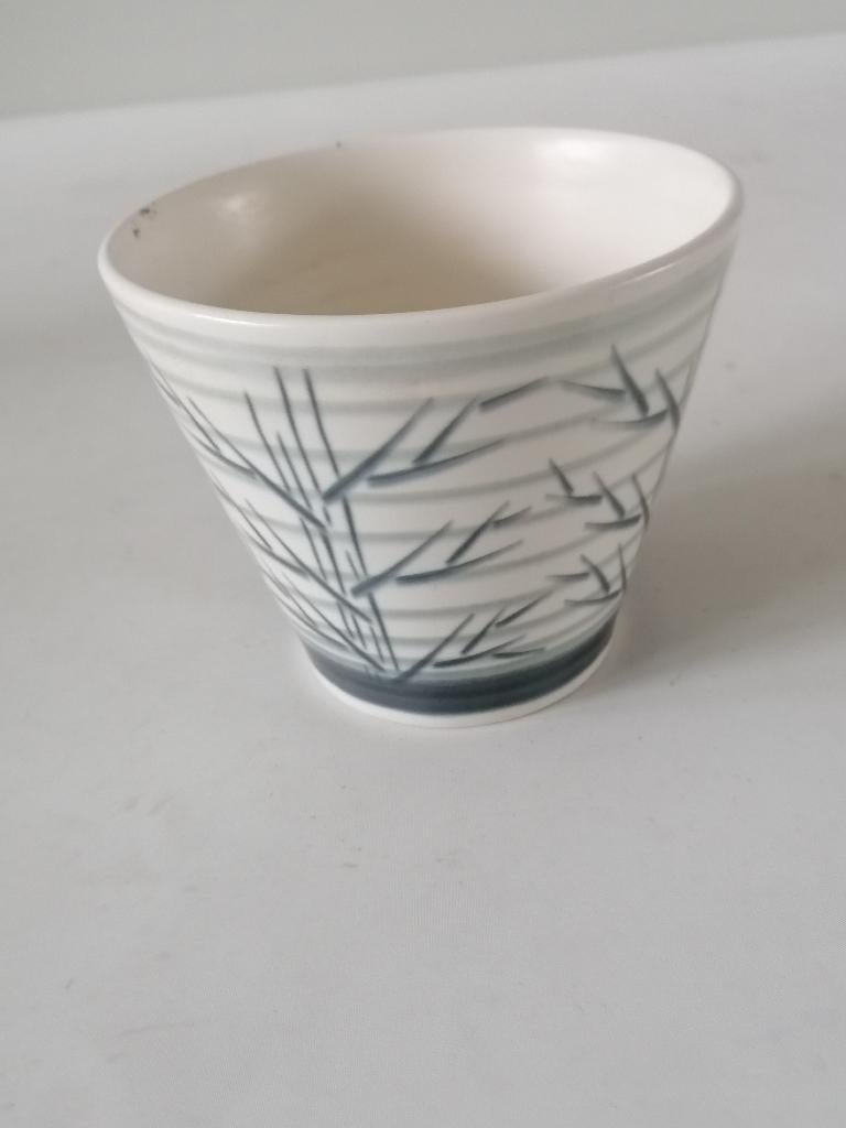 maastrichts aardewerk keramieke bloempot 10cm h -12 cm doors, Antiek en Kunst, Antiek | Keramiek en Aardewerk, Ophalen of Verzenden