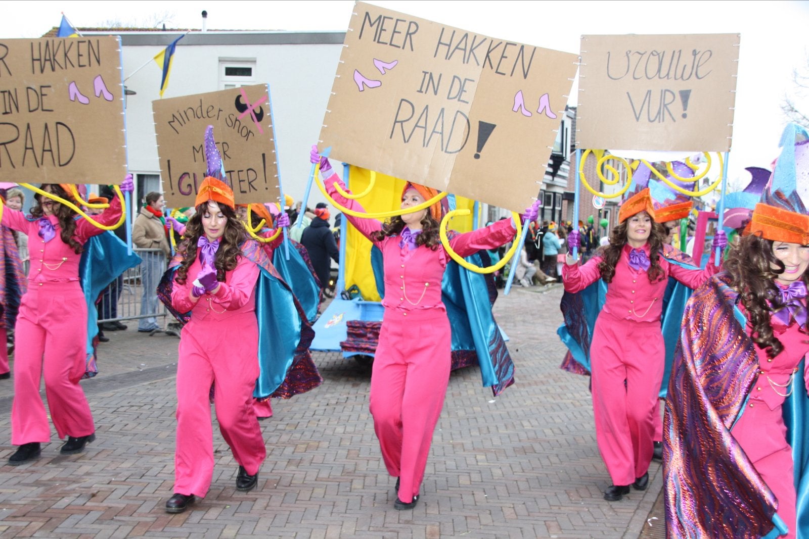 Loopgroep carnaval !  (13 pers.) - Prijswinnend!, Kleding | Dames, Ophalen of Verzenden, Zo goed als nieuw
