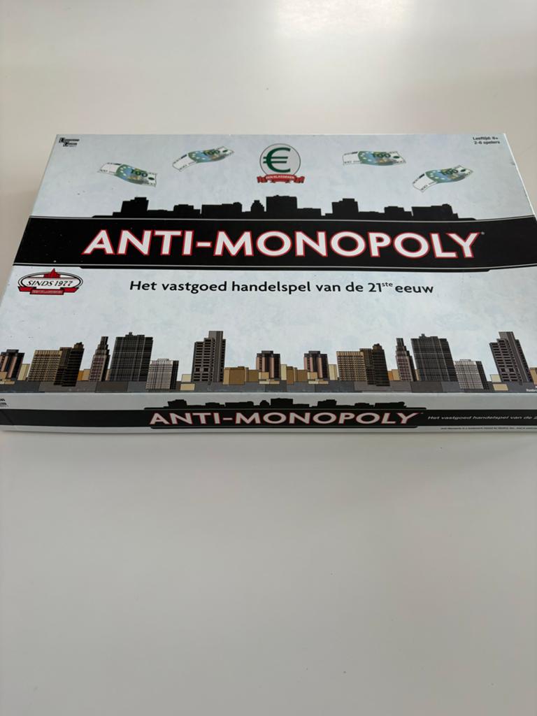 Anti-Monopoly: Het vastgoed handelsspel van de 21e eeuw, Vijf spelers of meer, Ophalen of Verzenden, Gebruikt