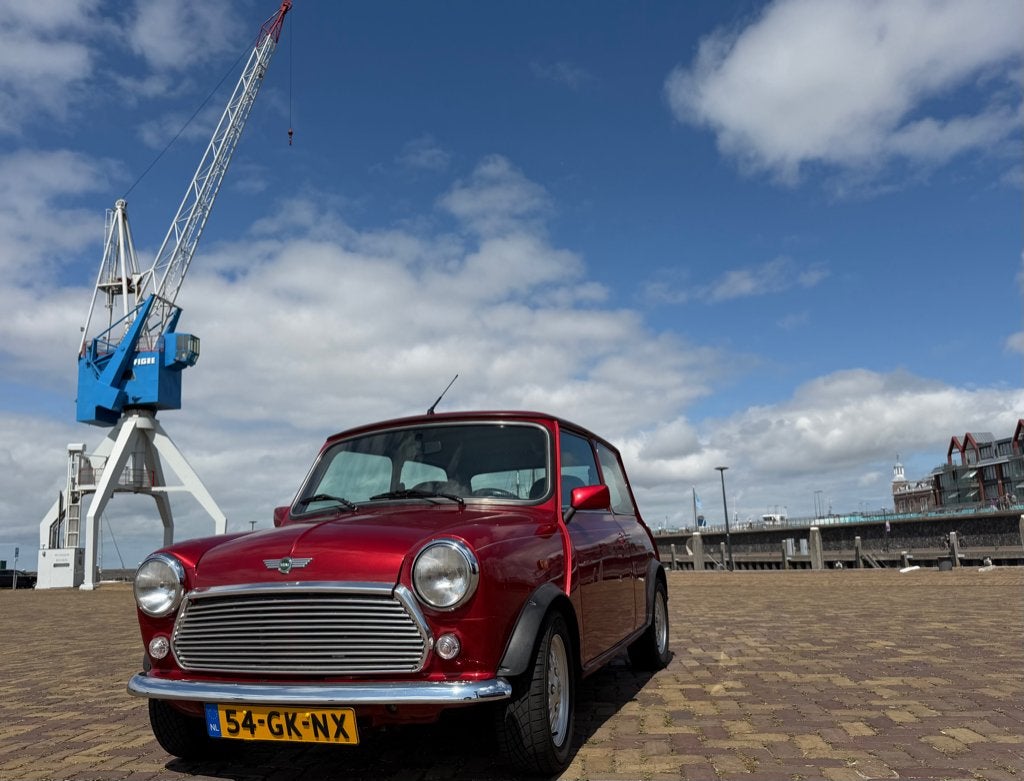 Unieke klassieke Mini 2001 1.3 mpi met slechts 88 dkm NAP, Voorwielaandrijving, 15 km/l, 4 cilinders, 4 stoelen