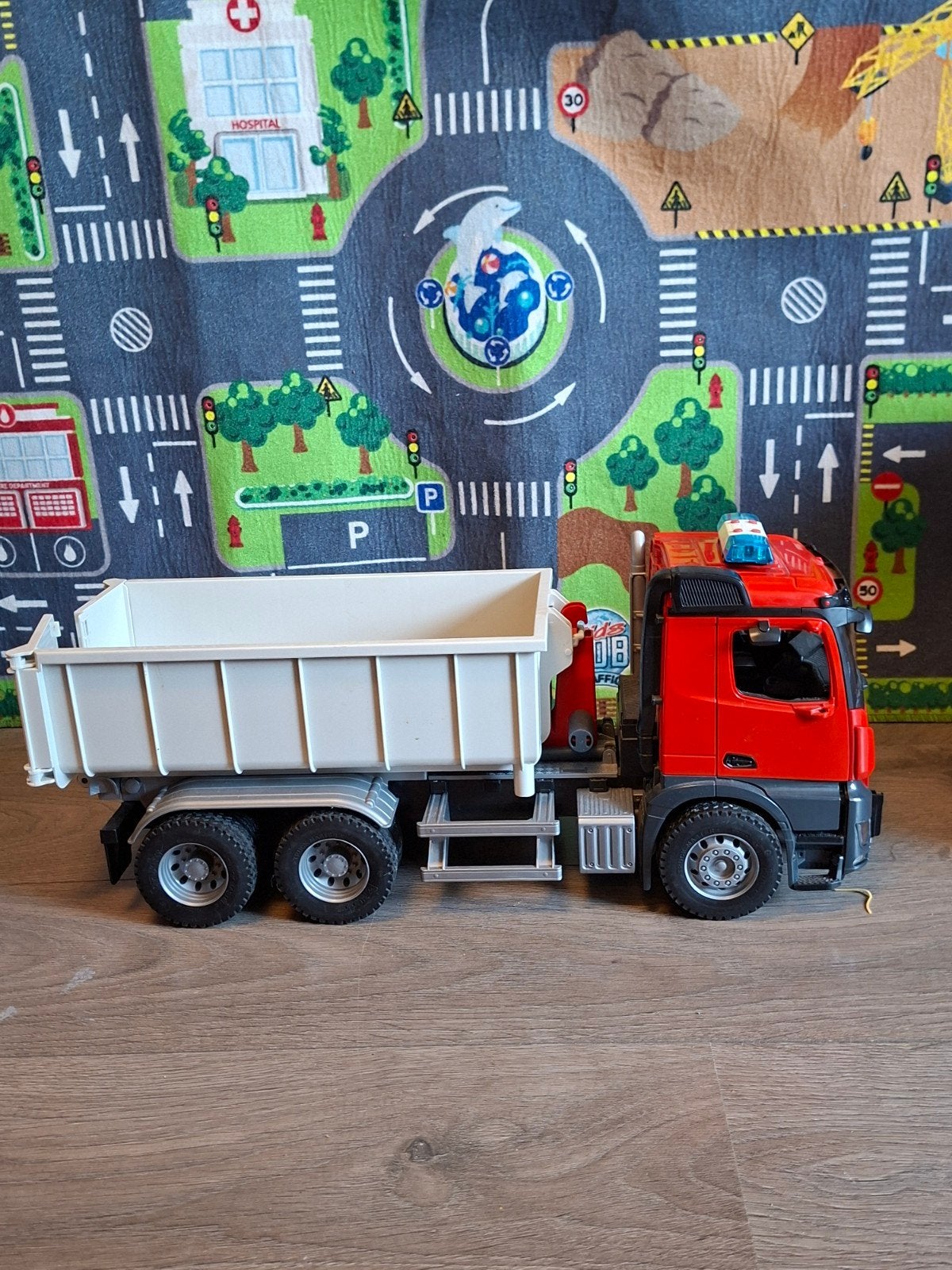 Bruder vrachtwagen met container, Ophalen, Gebruikt