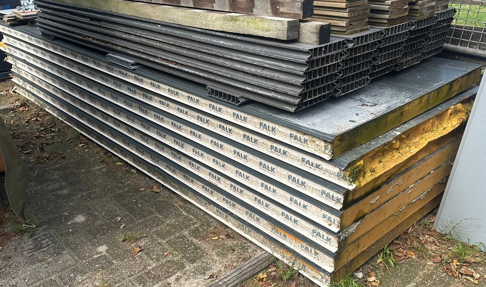 Falk sandwichpanelen 32m2  8cm dik 114 cm breed, Ophalen, Gebruikt, Overige materialen, 50 tot 100 mm