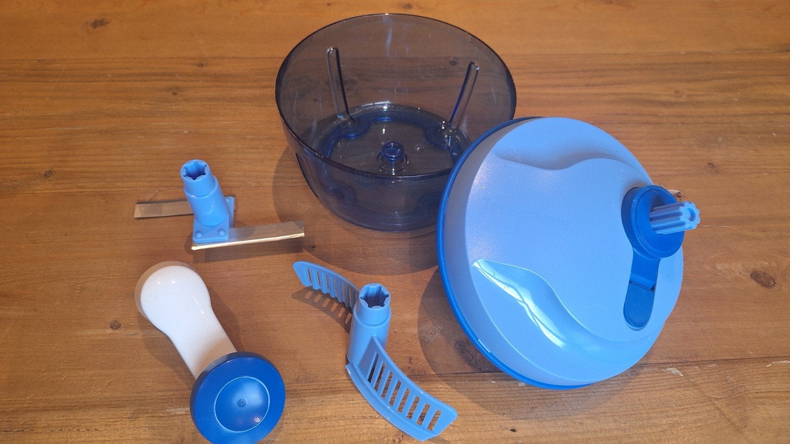 Tupperware Quick Chef - Handmatige Keukenmachine, Huis en Inrichting, Keuken | Tupperware, Blauw, Met deksel, Nieuw, Ophalen of Verzenden
