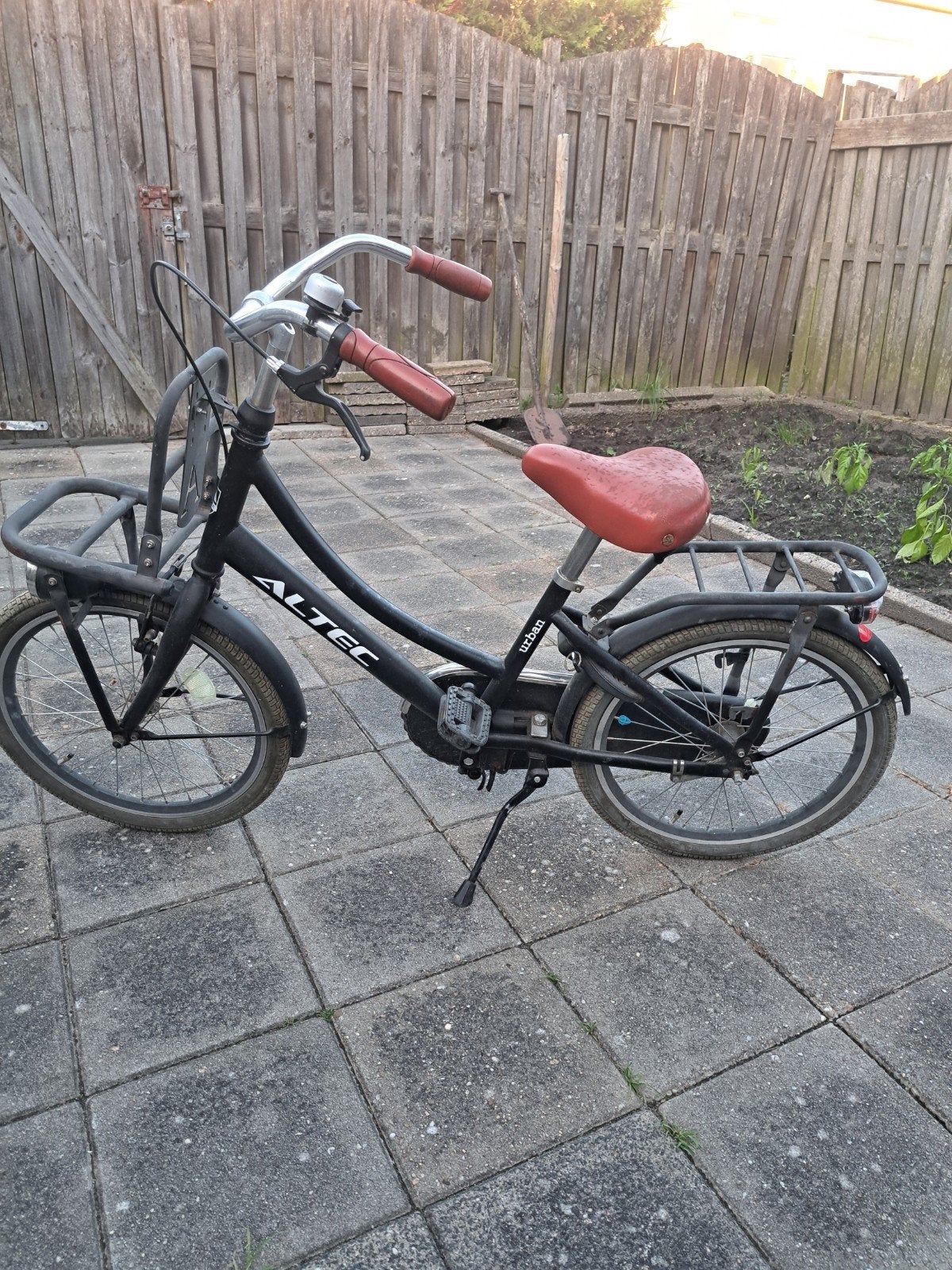 Meisjesfiets, Ophalen of Verzenden