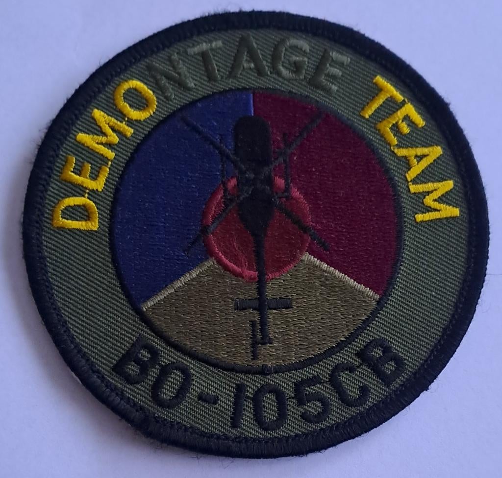 KLu RNLAF patch embleem 299 Squadron BO-105 helicopter, Verzenden, Luchtmacht, Nederland, Embleem of Badge