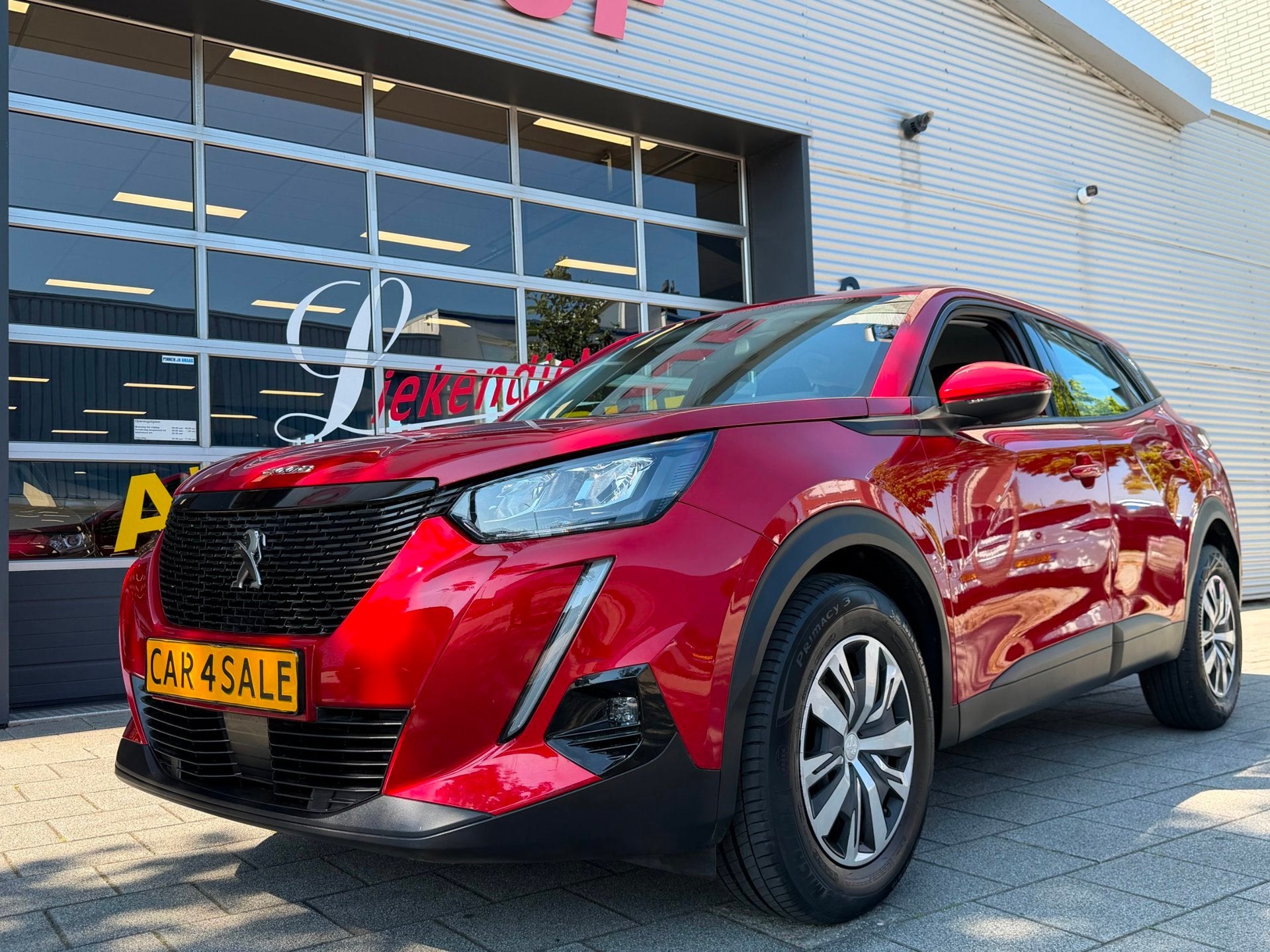 Peugeot 2008 1.2 PureTech Active Pack Premium - 33.000 KM I, Gebruikt, Zwart, 1199 cc, Origineel Nederlands