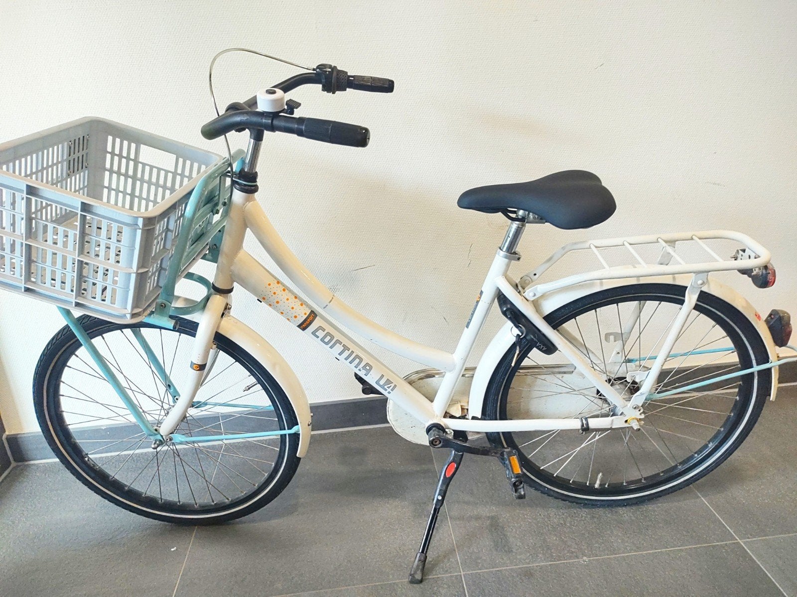 Cortina U4 meisjesfiets-  24 inch - wit, Fietsen en Brommers, Terugtraprem, 24 inch, Versnellingen, Ophalen of Verzenden