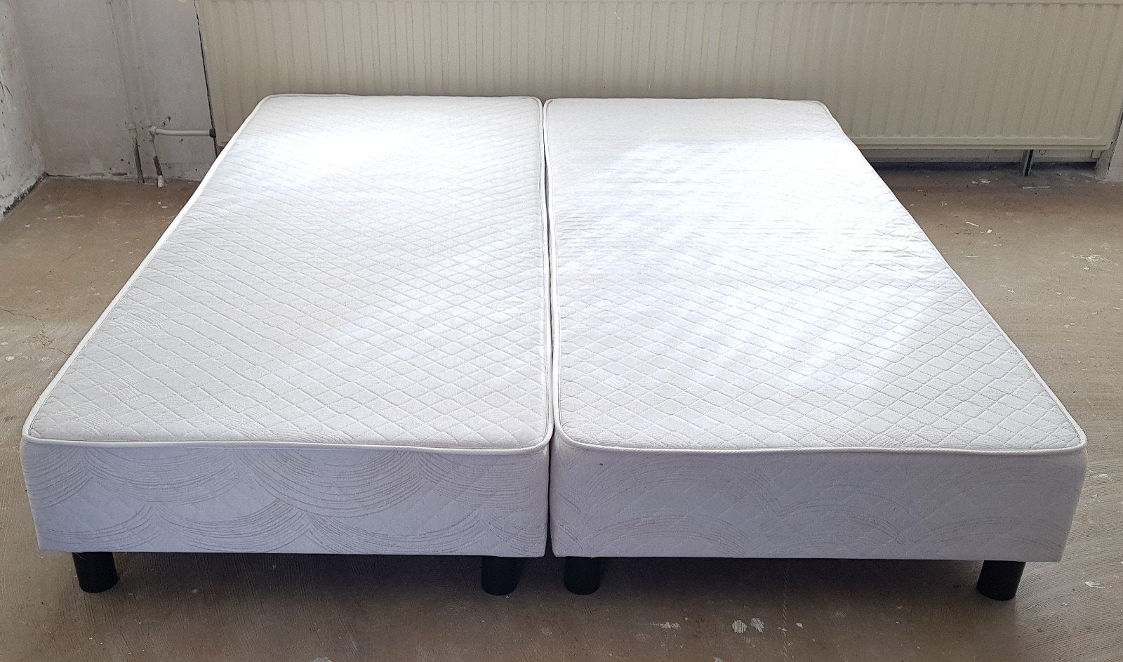 2 Persoons boxspring bed pocketvering met zwart stalen poten, Ophalen, Gebruikt, Tweepersoons, 160 cm