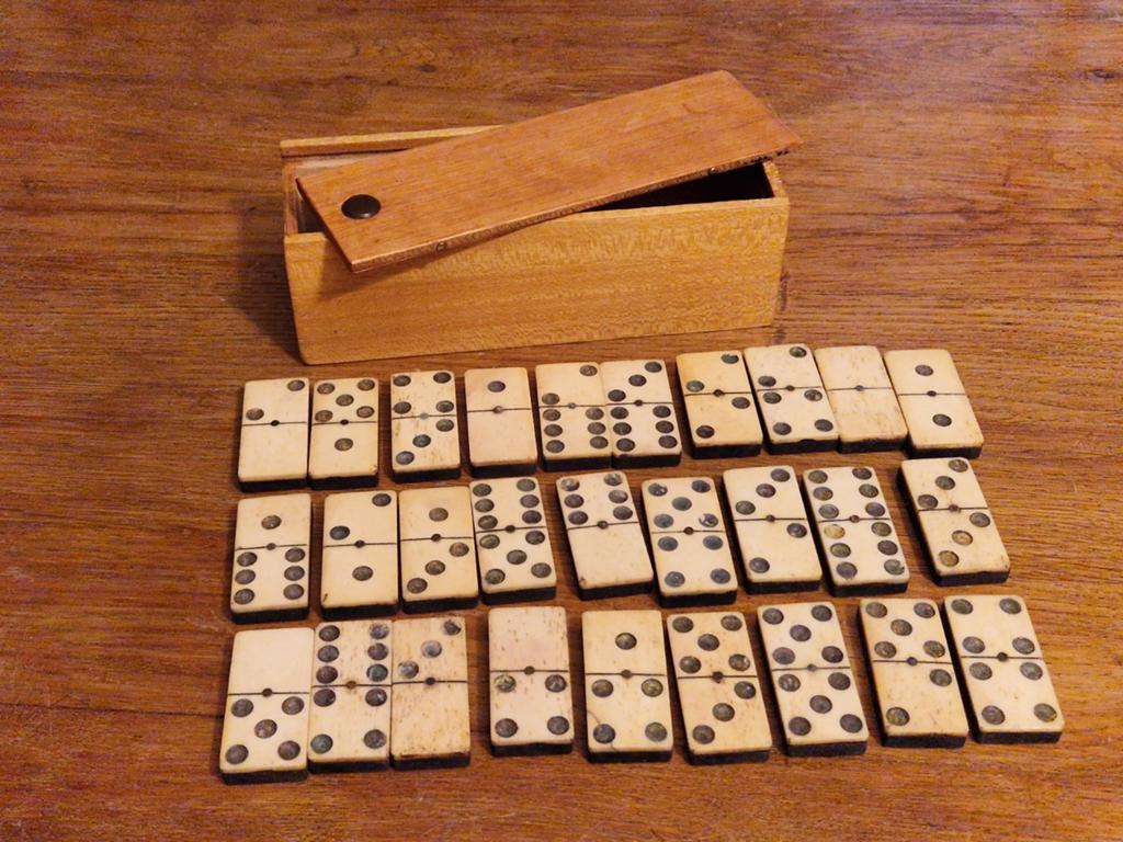 Vintage domino, steengrootte 50 X 25 mm, Gebruikt, Domino, Ophalen of Verzenden, Domino