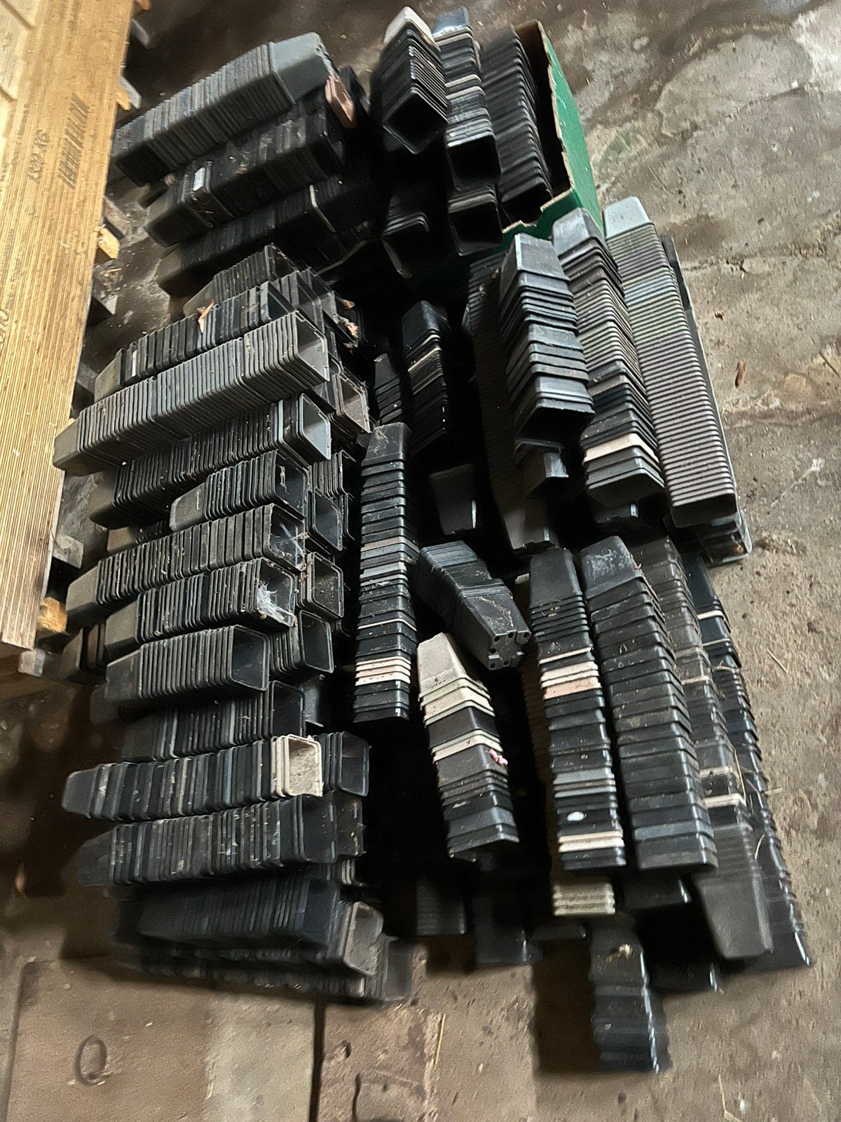 Kweekpotjes, plastic potjes, plantenpotjes P9, Ophalen, Gebruikt, Overige typen