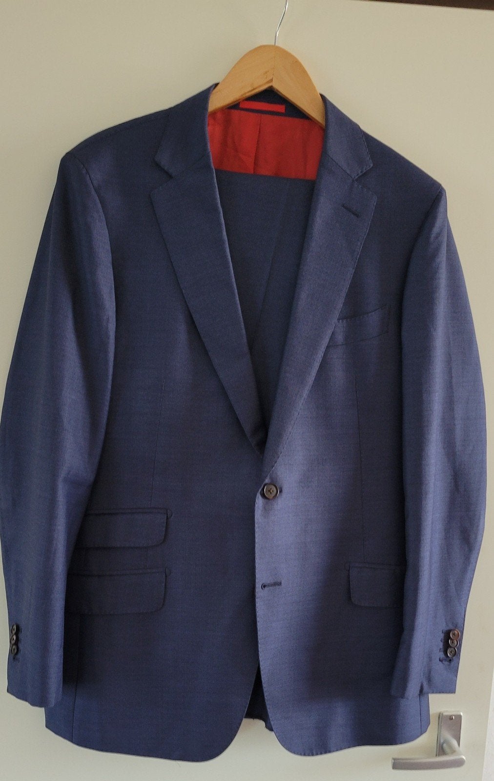 Mooie donkerblauw heren pak van merk suitsupply,maat 52, Kleding | Heren, Kostuums en Colberts, Ophalen of Verzenden, Zo goed als nieuw