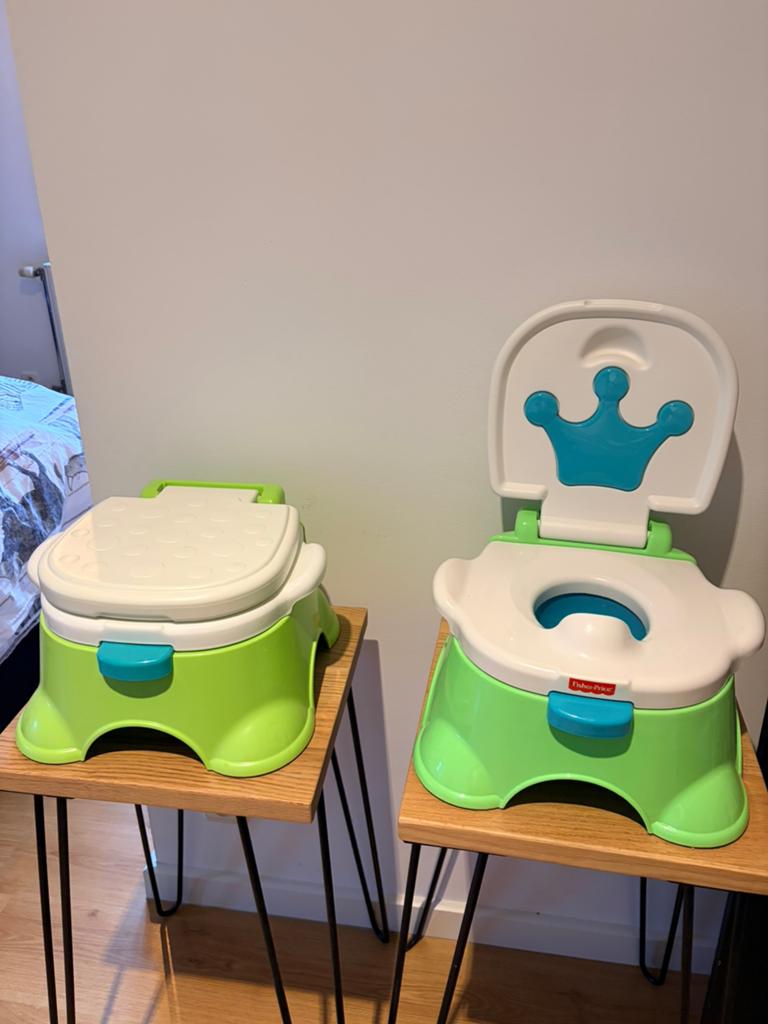 2 stuks Fisher Price koninklijk plaspotje zgan, Ophalen, Zo goed als nieuw