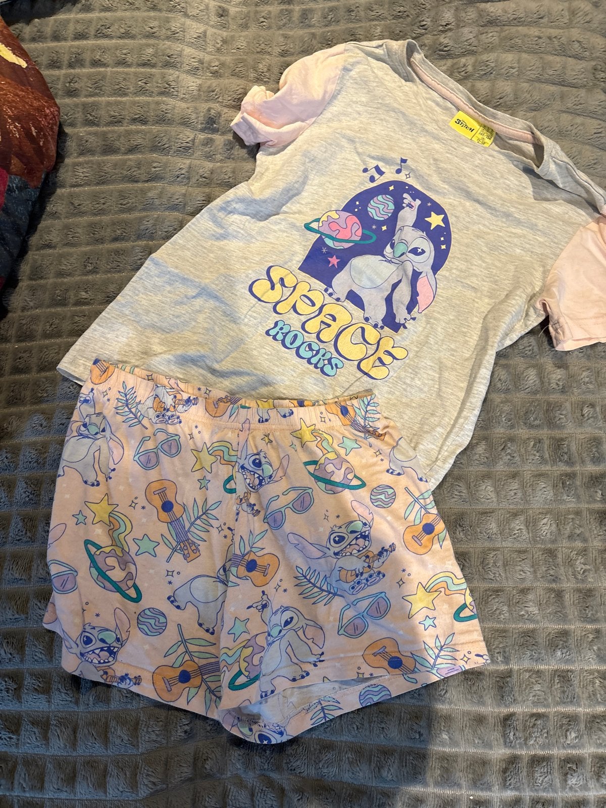 Leuke Stitch pyjama maat 146/152, Ophalen of Verzenden, Zo goed als nieuw, Meisje, Nacht- of Onderkleding