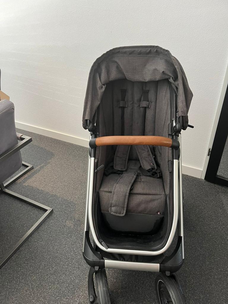 Dubatti kinderwagen reiswieg, zitje, voetenzak en regenhoes, Ophalen of Verzenden, Zo goed als nieuw, Kinderwagen, Overige merken