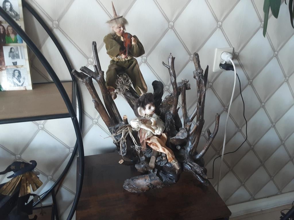 Decoratieve boomstam met bosmannetjes - 60cm hoog, Huis en Inrichting, Ophalen of Verzenden, Zo goed als nieuw