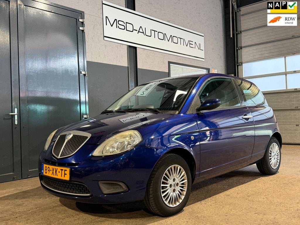 Lancia Ypsilon 1.2 Argento APK 6-2027 Airco NAP, Auto's, Lancia, Voorwielaandrijving, Gebruikt, Metallic lak, Origineel Nederlands