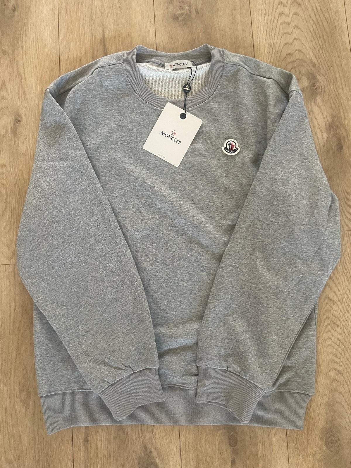 Moncler Trui Nieuw XL - Stijlvolle en Comfortabele Sweater, Ophalen of Verzenden, Nieuw, Maat 56/58 (XL), Grijs