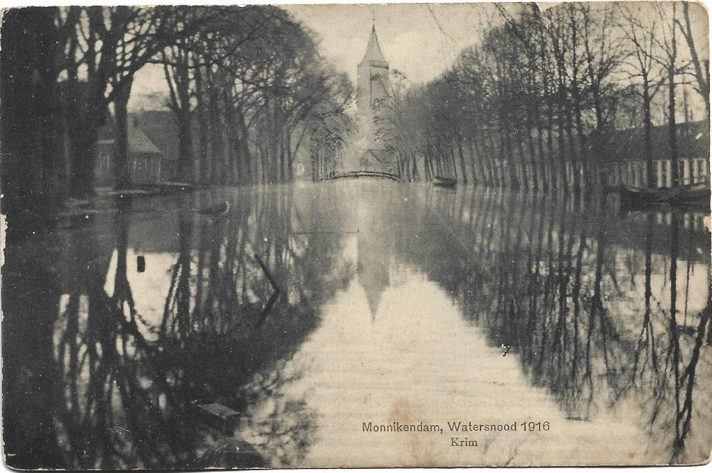 Monnikendam;  Watersnood 1916 Krim, Verzamelen, Ansichtkaarten | Nederland, Verzenden, Voor 1920, Gelopen, Noord-Holland