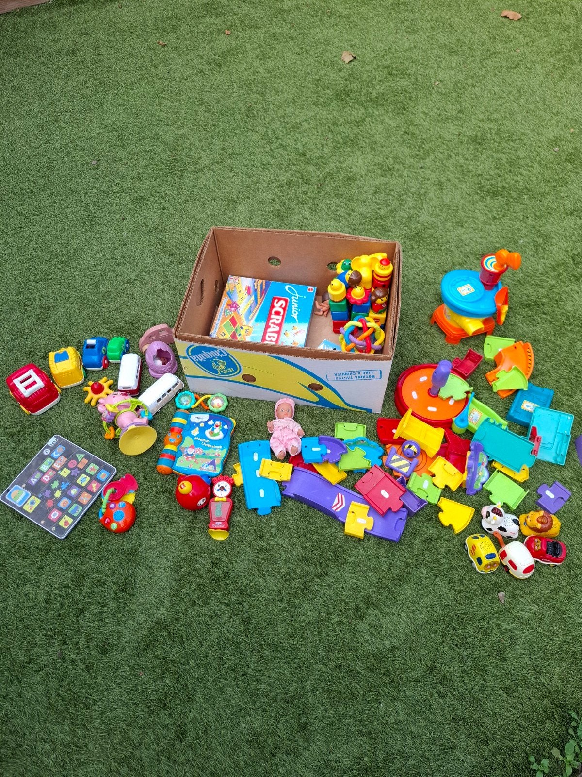 Grote doos vol speelgoed: VTech, Duplo, Toet-Toet, Zoef-Zoef, Ophalen