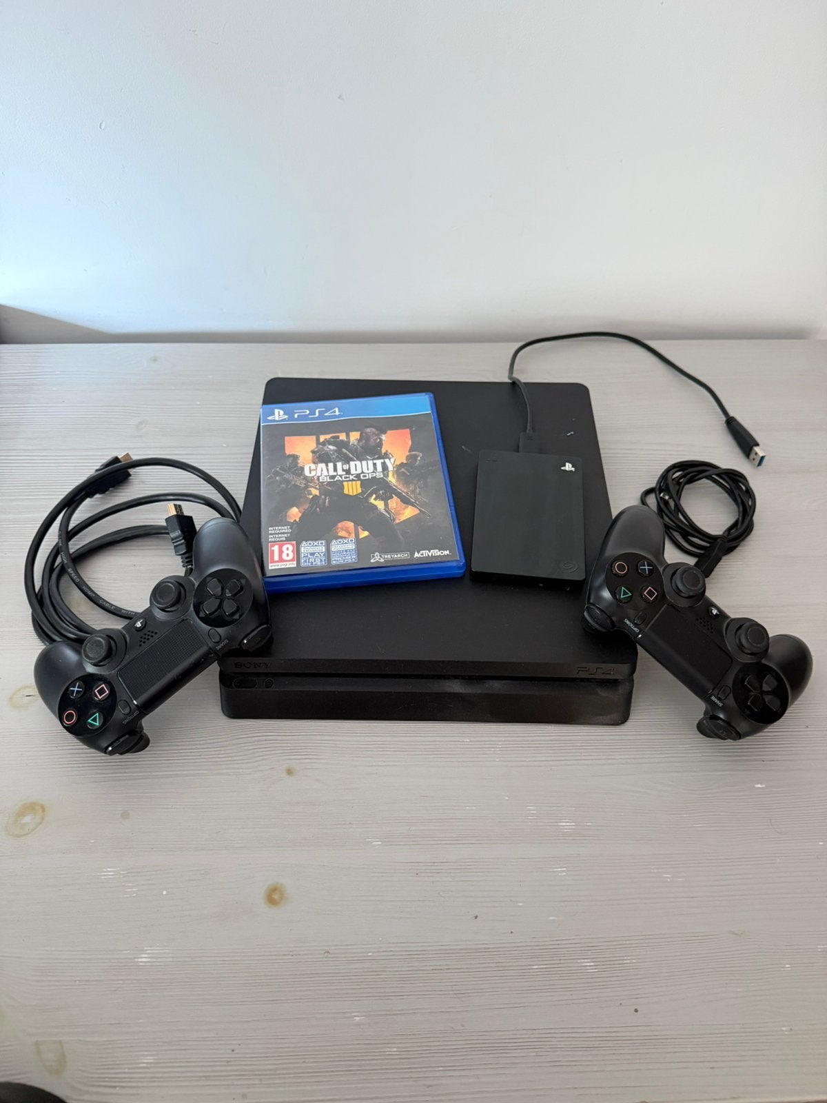 PS4 Slim/ 2 Controllers/ BO4/ 1TB extra harde schijf, Ophalen, Met 2 controllers, Met harde schijf, Slim